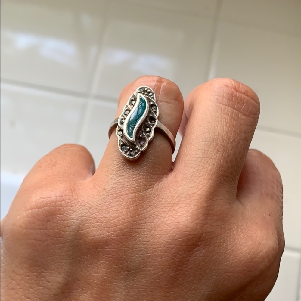 Silver ring.